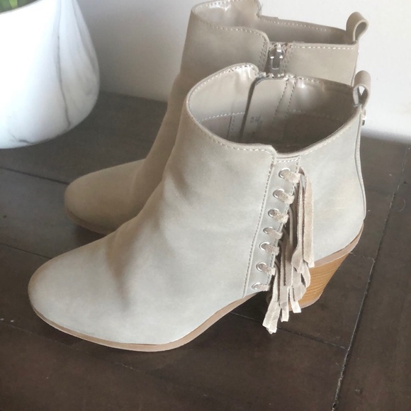 Circus by Sam Edelman Lennon bootie in grey - Picture 6 of 8